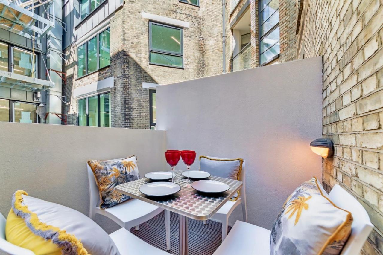Apartament Interior-designer With 2 Terraces Londra